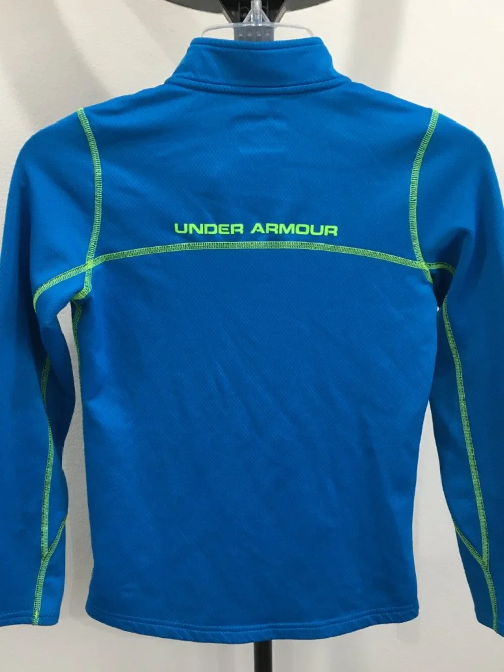 UNDER ARMOUR Kids Youth YMD Fitted Long Sleeve Cold Gear Pullover Shirt